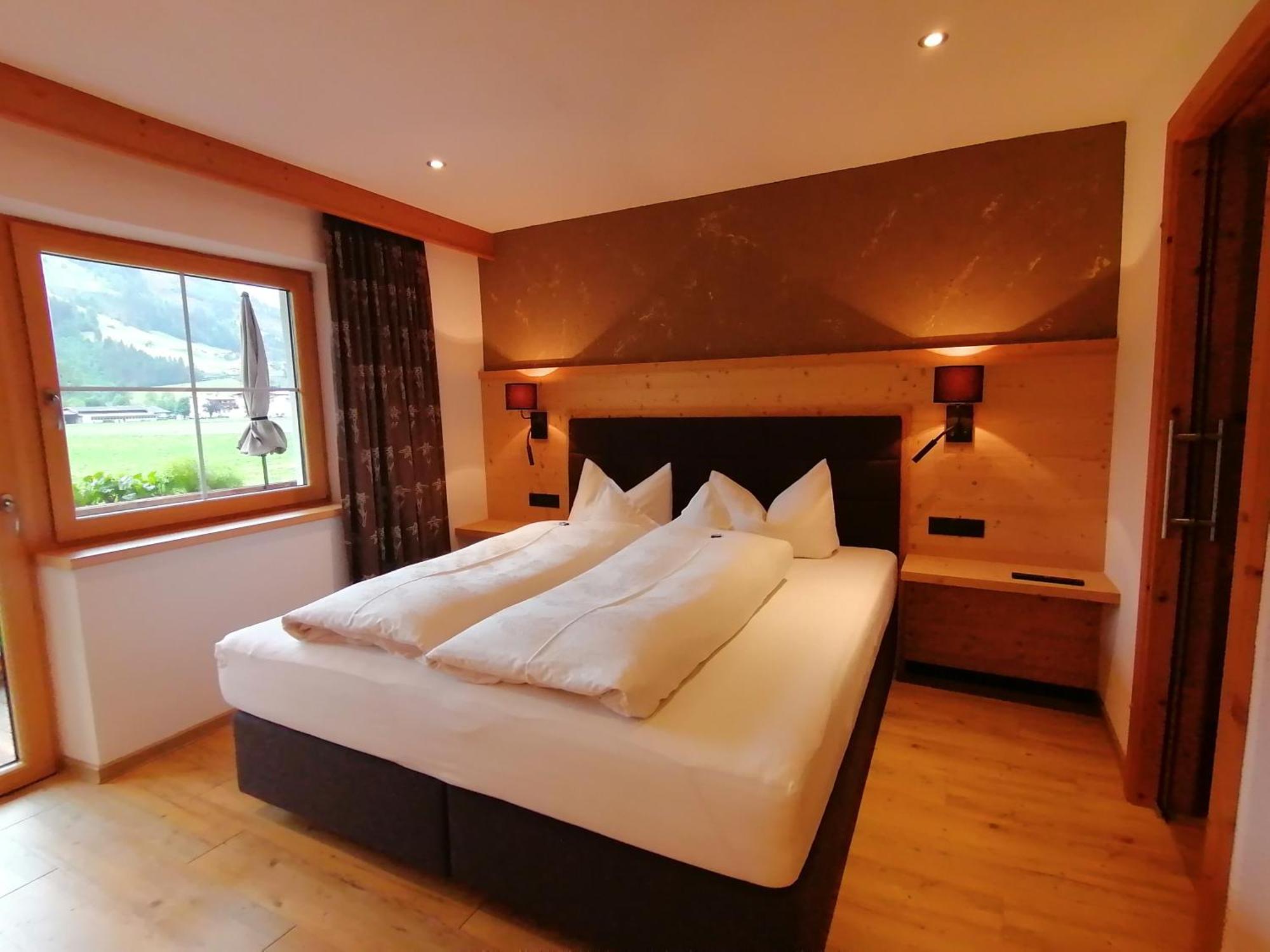 Tirol Appartement Haus Zillertal Целль-ам-Ціллер Екстер'єр фото