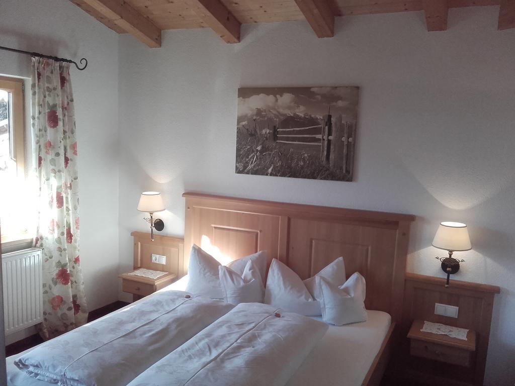 Tirol Appartement Haus Zillertal Целль-ам-Ціллер Екстер'єр фото
